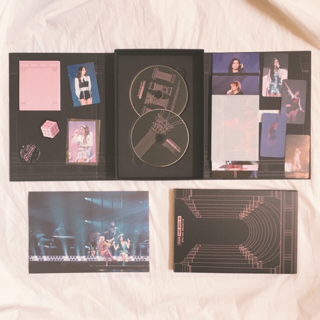 BLACKPINK 2018 TOUR IN YOUR AREA SEOUL DVD UNSEALED SHARING PHOTOBOOK POSTCARD POSTER PC STICKER