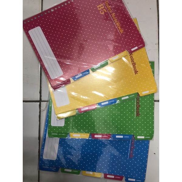 

pembatas binder b5