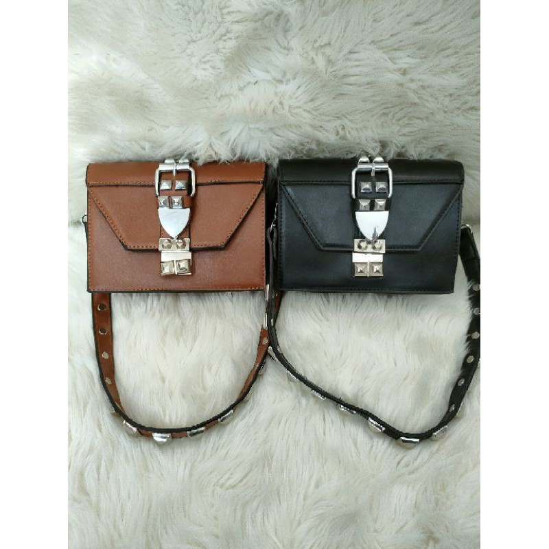 Tas import