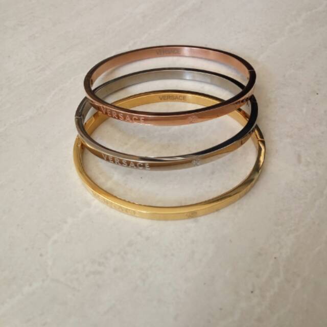 Gelang titanium set 3 versace