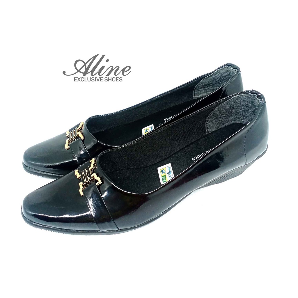 Aline Sepatu Pantofel Wanita Hak 5 Cm Fantofel Wedges Glosy Kerja Hitam Sabuk Kilap Glosy AW27