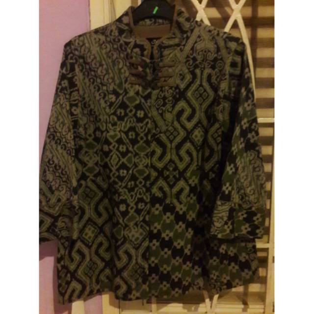 Preloved Atasan Batik Natalia Liu Uk L
