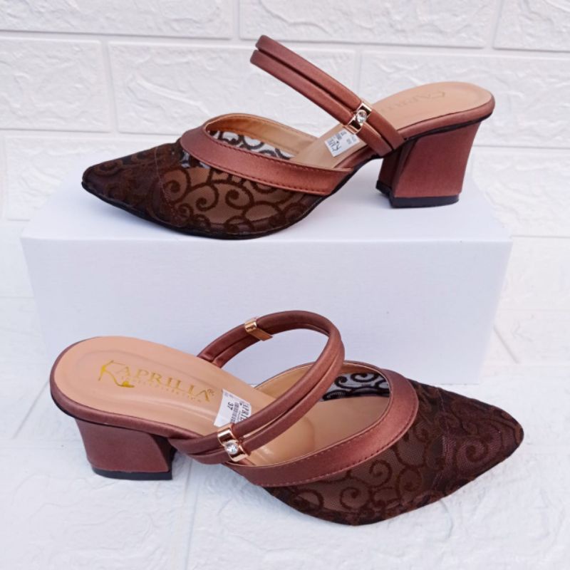 APRILIA HEELS WANITA PUMP CHUNKY HAK TAHU 5CM/SENDAL KONDANGAN BRUKAT PESTA TERBARU KEKINIAN/SLIP ON SANDAL WANITA ANTI LICIN/SANDAL WANITA PESTA