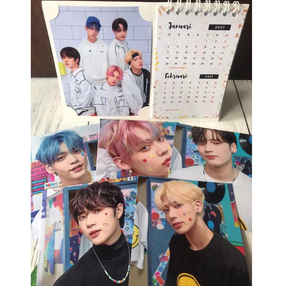 

Eksklusif- KALENDER POP UP KALENDER MEJA BTS ENHYPEN NCT 127 NCT DREAM