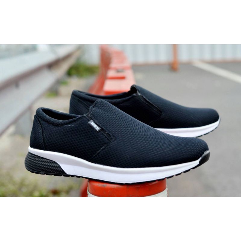 ADIDAS ZOOM - Sepatu Sneakers Pria Slip On Pria Olahraga Jogging Running Gaya Trendy Ringan Dan Simple