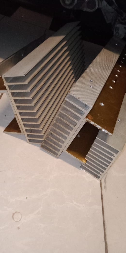 Baut Gril Box Speaker Per