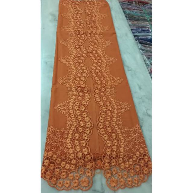 Kebaya pola bordir,bahan katun ima,halus tanpa pake furing,motif baby melati