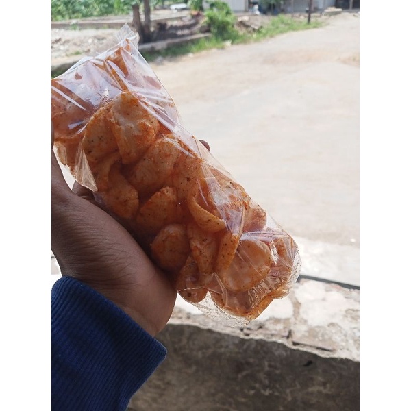 

promo kerupuk slangit/kupuk mlarat asli Cirebon /5pcs