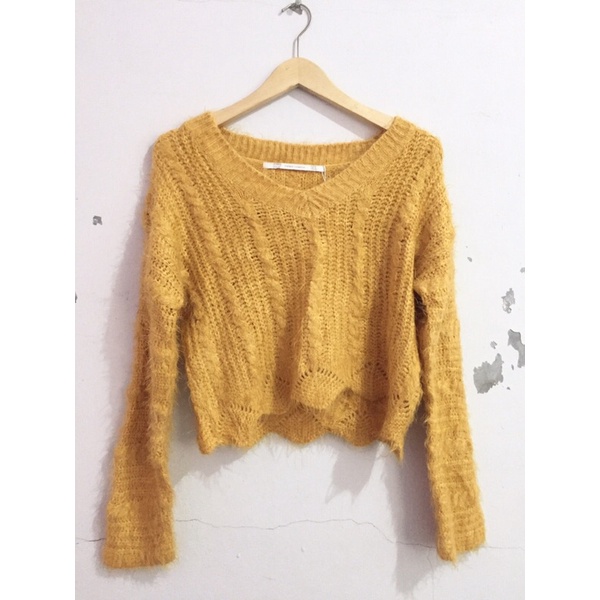 ZARA ATASAN SWEATER CROP RAJUT BULU OUTER V NECK FUR KOREA ORIGINAL