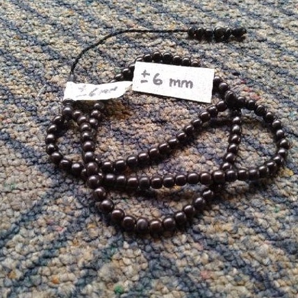 tasbih kokka kauka kaukah bulat polos hitam ± 6 mm (6mm) 99 butir