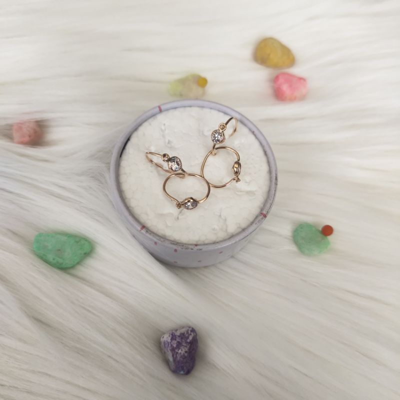 Anting anak, anting emas 0,5 gram kadar 6 karat/300