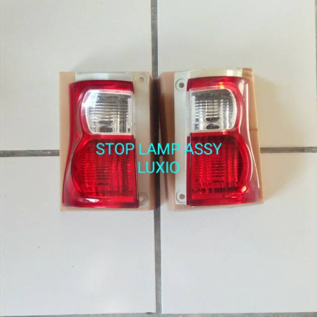 HARGA SEPASANG LAMPU STOP LAMPU REM BELAKANG DAIHATSU  LUXIO