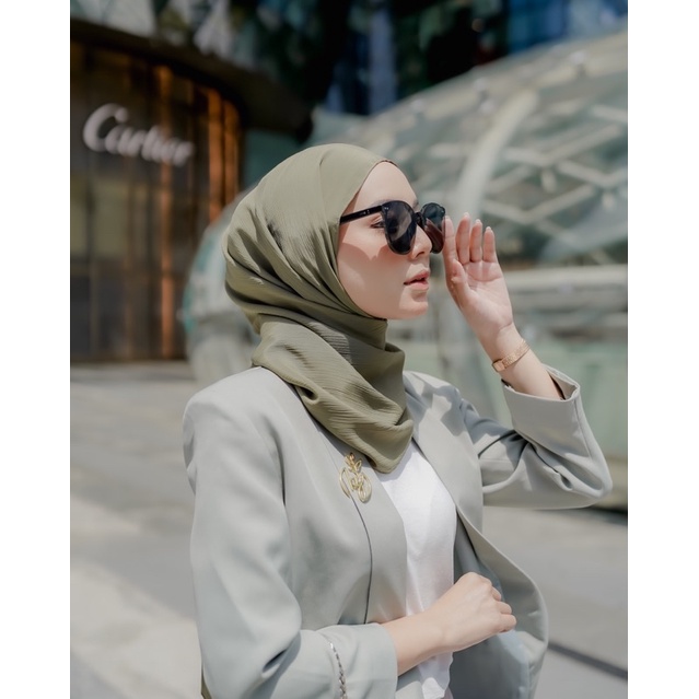 Koyu Hijab Pasmina Premium CRADENZIA SILK