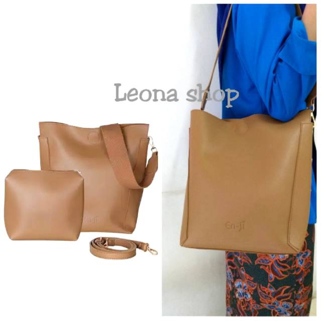 Enji by Palomino Nikita sling bag - brown