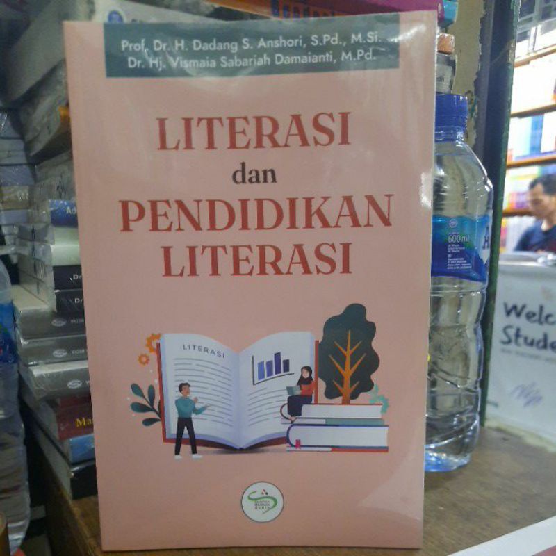 Literasi dan pendidikan literasi.