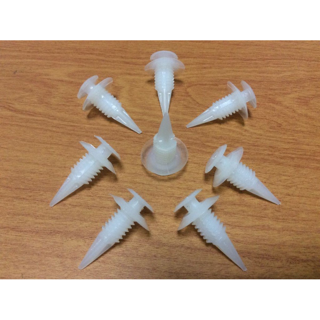 Kancing klip door trim isuzu panther touring