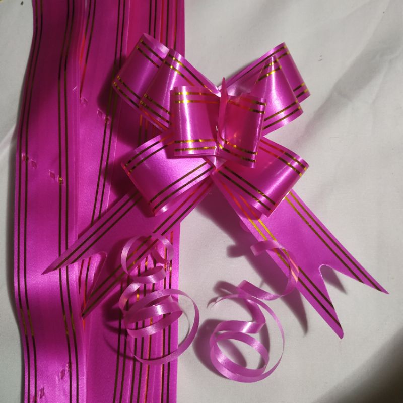 

Pita Tarik Hiasan Parcel Hampers Kado Lis Emas