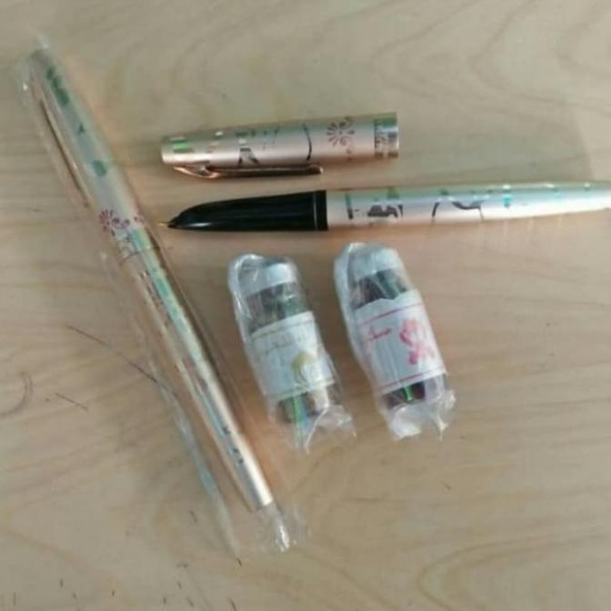 

MISIK TINTA+EMAS TINTA.HITAM +PULPEN+PEN RAJA KHUSUS ALAT TULIS