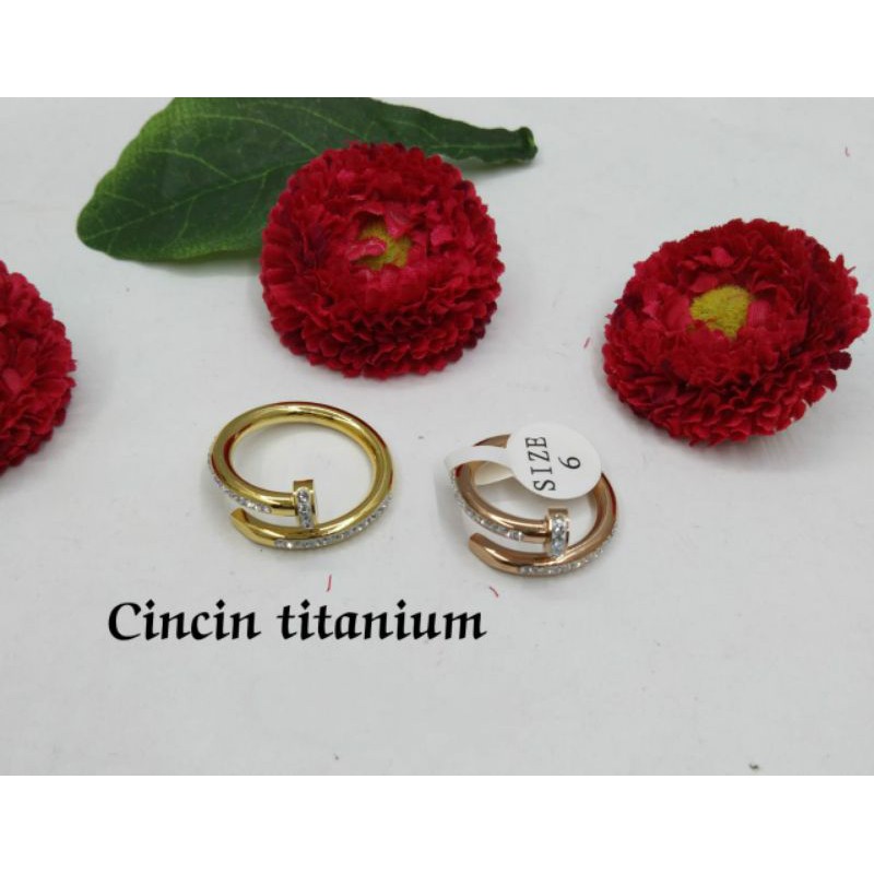 Fourfashion Cincin Titanium Dewasa Motit Paku Permata Premium S110