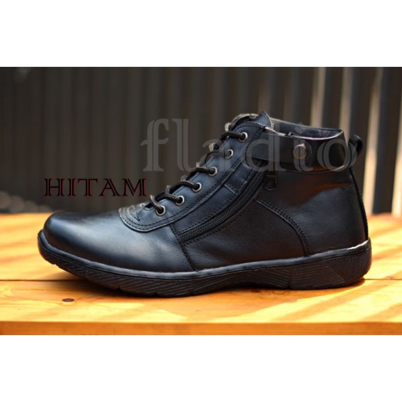 Sepatu Boots Pria Casual Kulit Asli Klasik Berkualitas Original