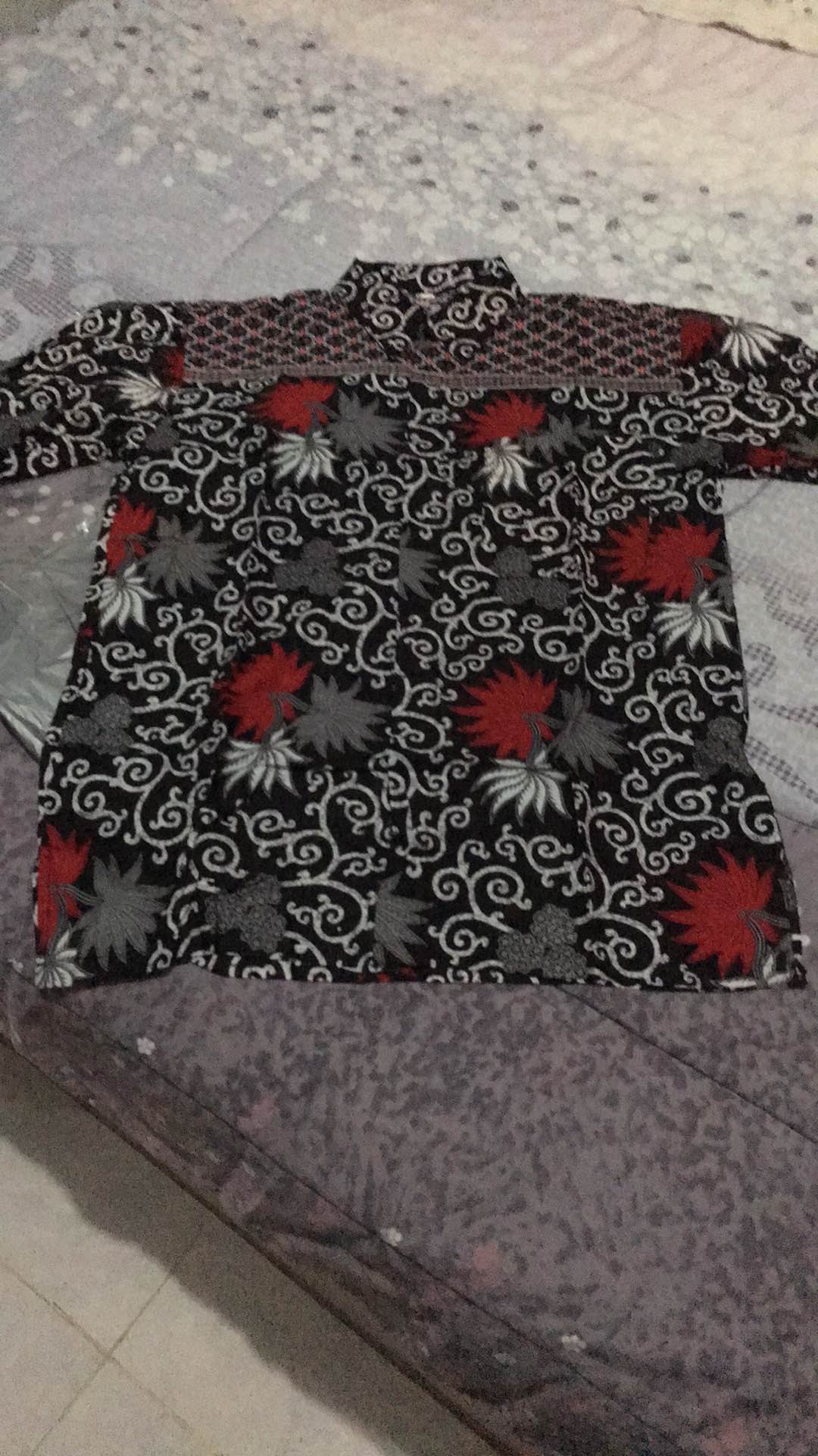 Atasan Hem Kemeja Baju Batik Lengan Pendek Fashion Kerja Pria Cowo Cowok Laki Laki Murah Terbaru