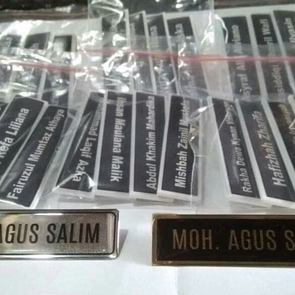 

Hot Sale Name Tag Nama Dada Kerja/Sekolah/Mahasiswa Limited