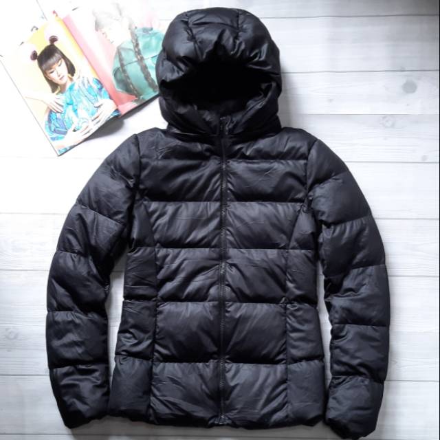 Preloved uniqlo down jacket black jaket bulang bulu angsa winter