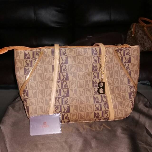 Bonia auth preloved