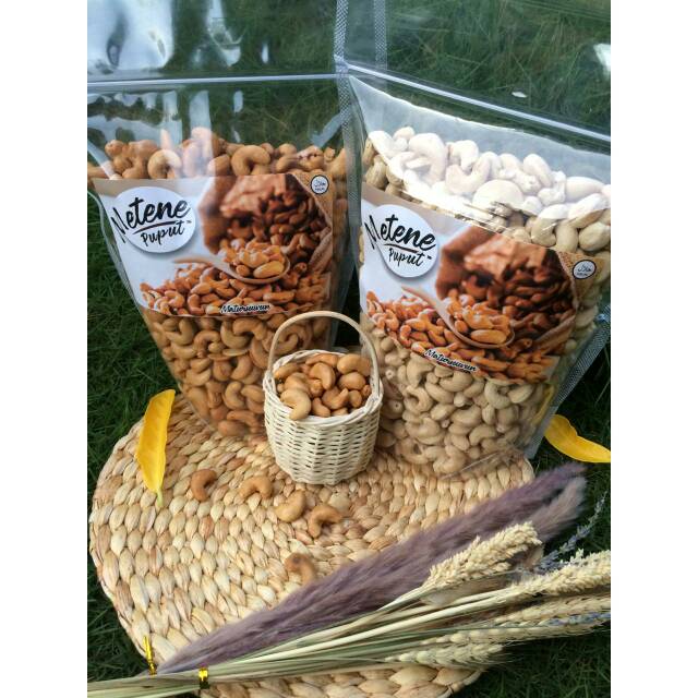 

Kacang Mente Premium