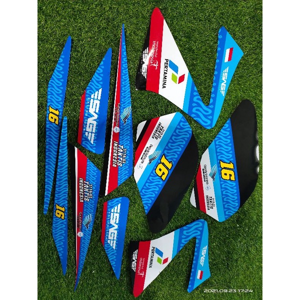 STRIPING VIXION OLD MODEL MANDALIKA