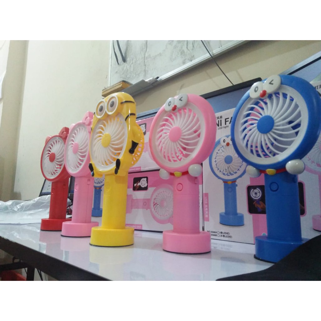 [NEW] Kipas Angin Mini Genggam Karakter / Mini Fan Portable With LED Light