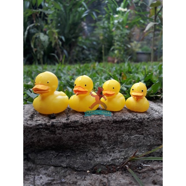 

Hiasan Bebek Kuning A 4cm (isi4) 02758