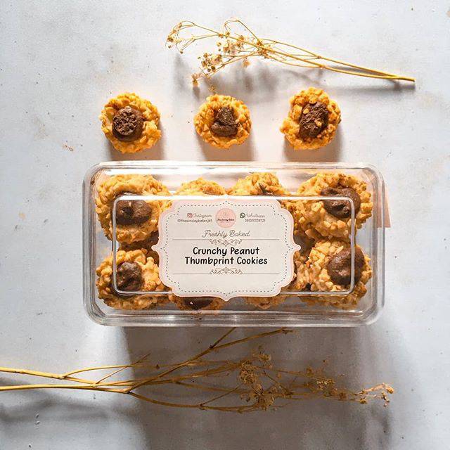 

Crunchy Peanut Thumbprint Cookies