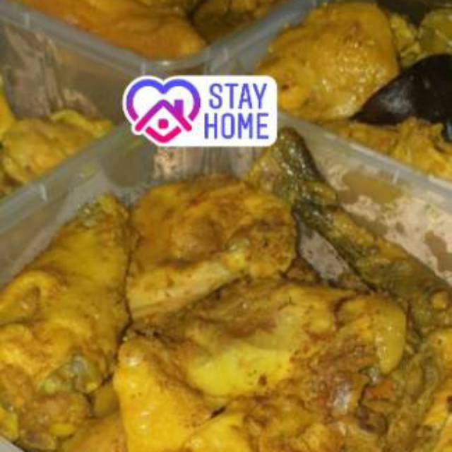 

Ayam goreng serundeng