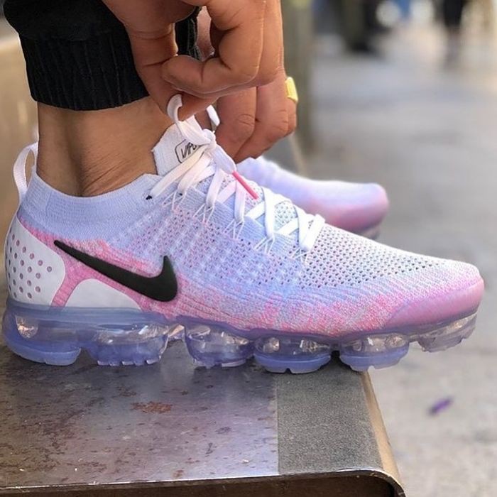 Nike Vapormax white pink 