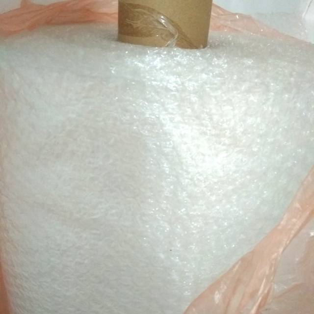 

Buble wrap sebagai pembungkus supaya produk lebih aman