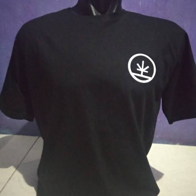 Kaos distro Indonesia cannabis