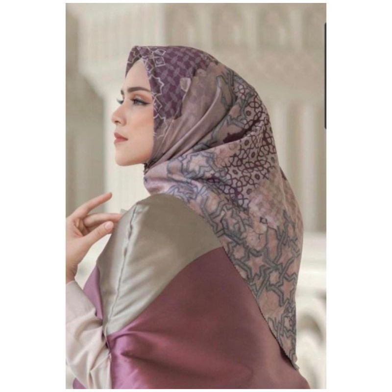 buttonscarves haramain berry