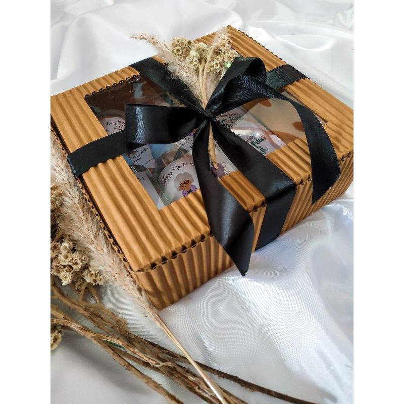 Paket Produk Packing Box Saffron/Toner/Facemist/Saffron/Saffron Iran/Masker/Masker Organik/Hampers