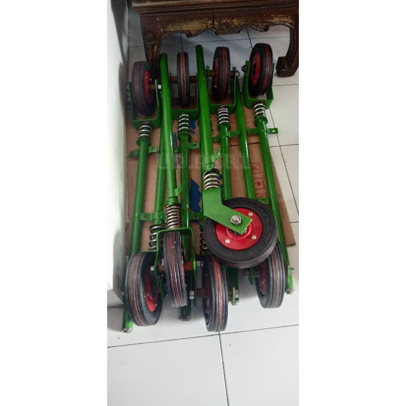 Roda Bantu Gerobak Dagang