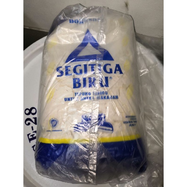 

Terigu segitiga 1kg bening ekonomis