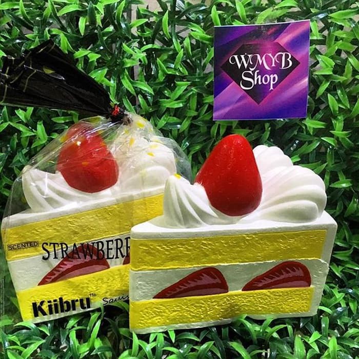 Jumbo strawberry shortcake kue tart kiibru  licensed soft slow squishy