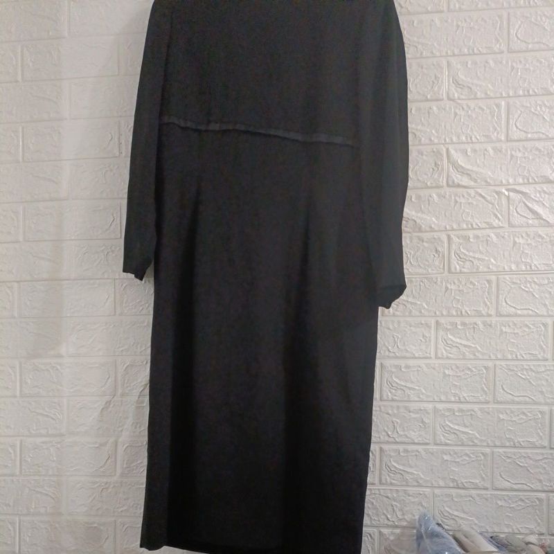 Dress Hitam lengan panjang polos