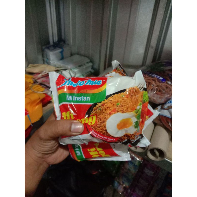 

indomie goreng (5bungkus)