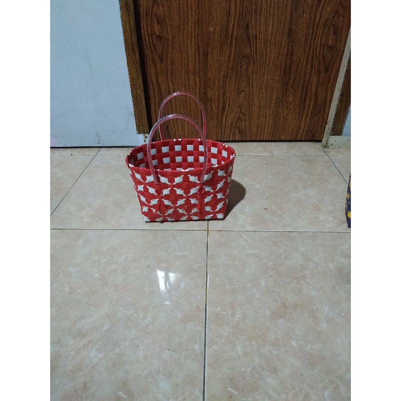 

Tas anyaman plastik/Tas ninjing/Tas souvenir