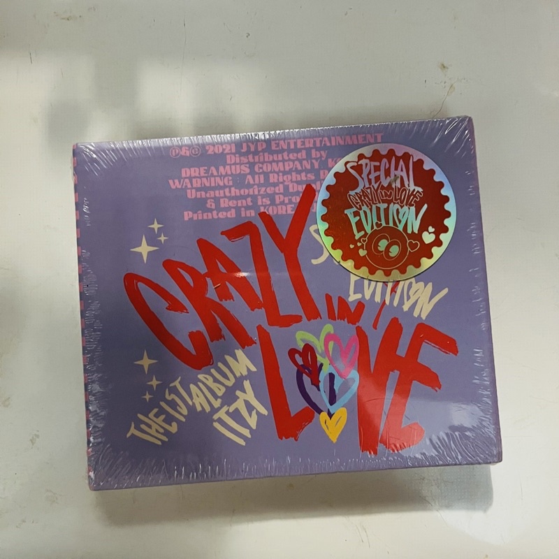 ITZY - Crazy in love (jewel case ver) [spesial edition]