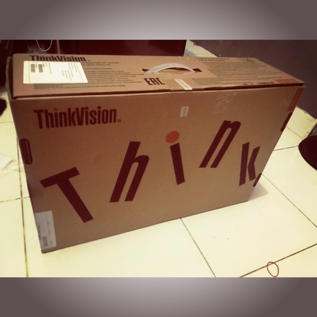 Kardus bekas Monitor Lenovo  23inch
