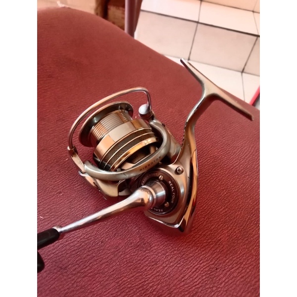 Reel Daiwa Luvias 3012 H second