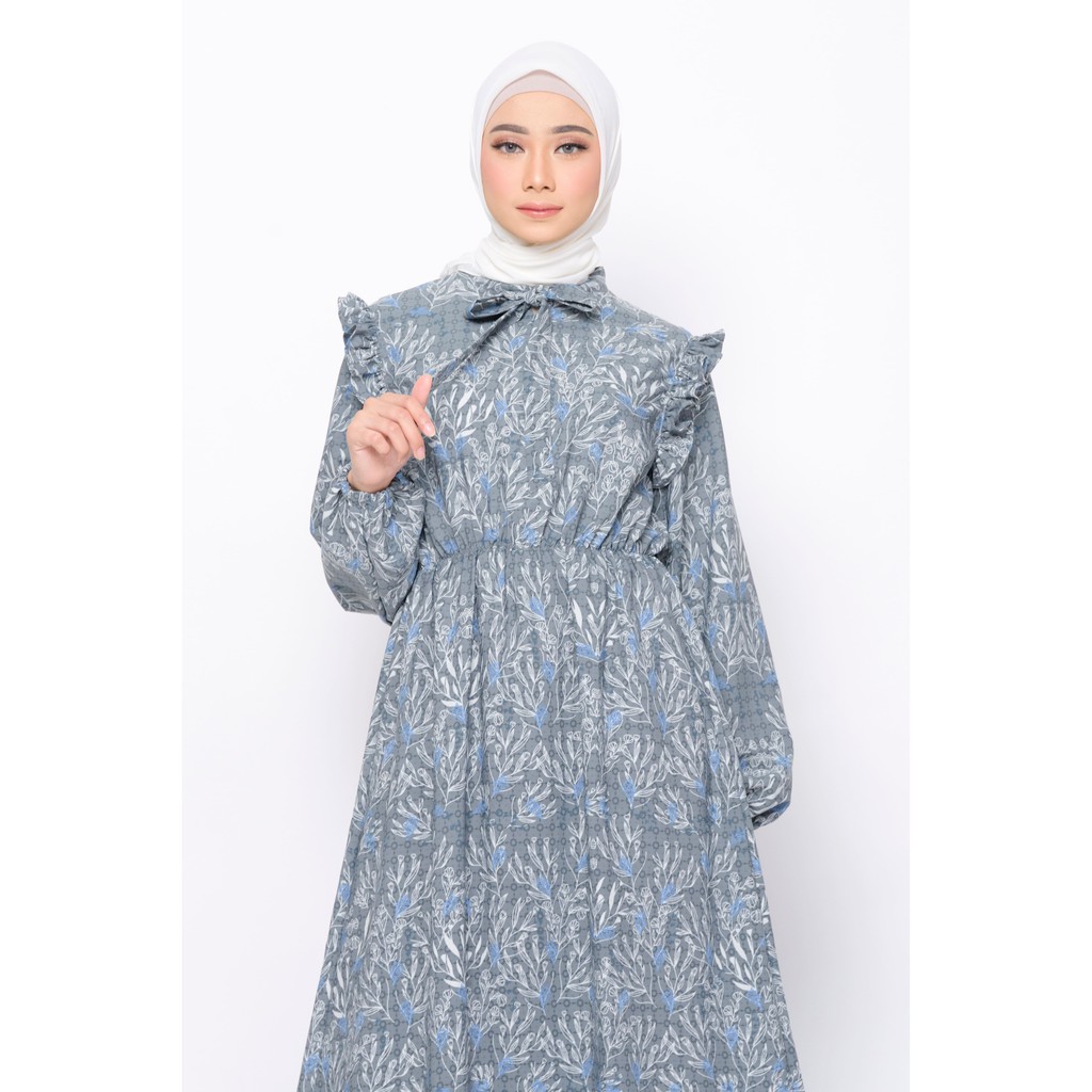 BIA X Cut Meyriska - Pahat Gray Dress Islamic Journey In Istanbul