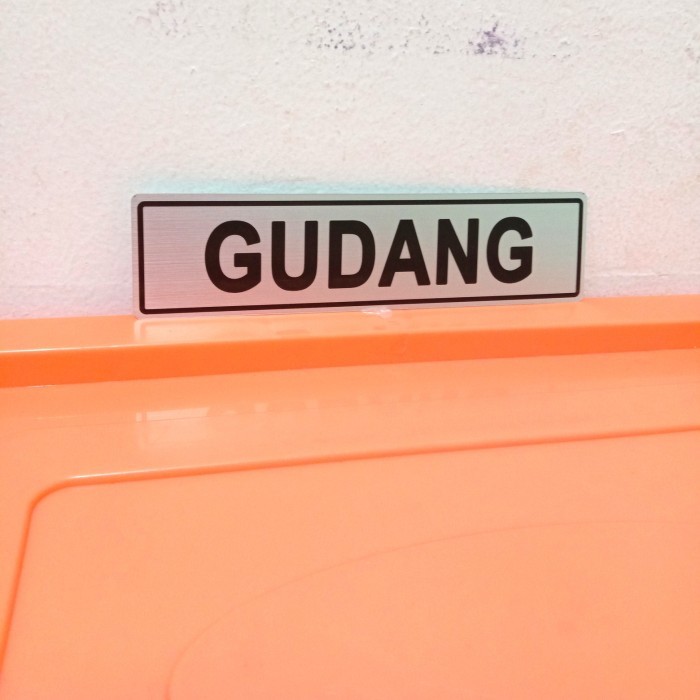 

SIGN LABEL K3 RAMBU GUDANG UKURAN 4X18CM